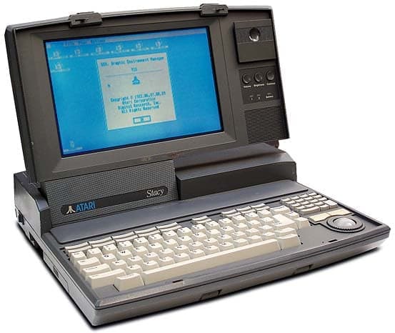 Atari Stacy مشغل ألعاب كومبيوتر