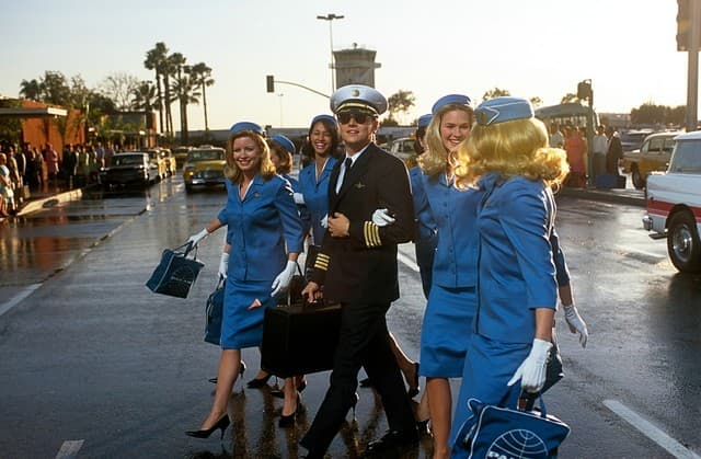 افضل افلام ليوناردو دي كابريو - فيلم Catch Me If You Can