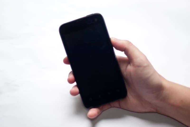 Switch-SIM-Cards-Intro