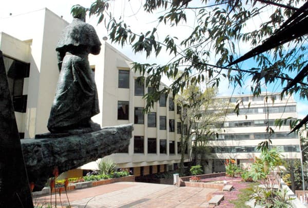 الدراسة في كولومبيا - دليل الدراسة في كولومبيا - افضل الجامعات في كولومبيا - خافيريانيا