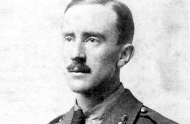 الممثل كريستوفر لي - تولكين