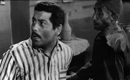 فيلم البوسطجي - مشهد