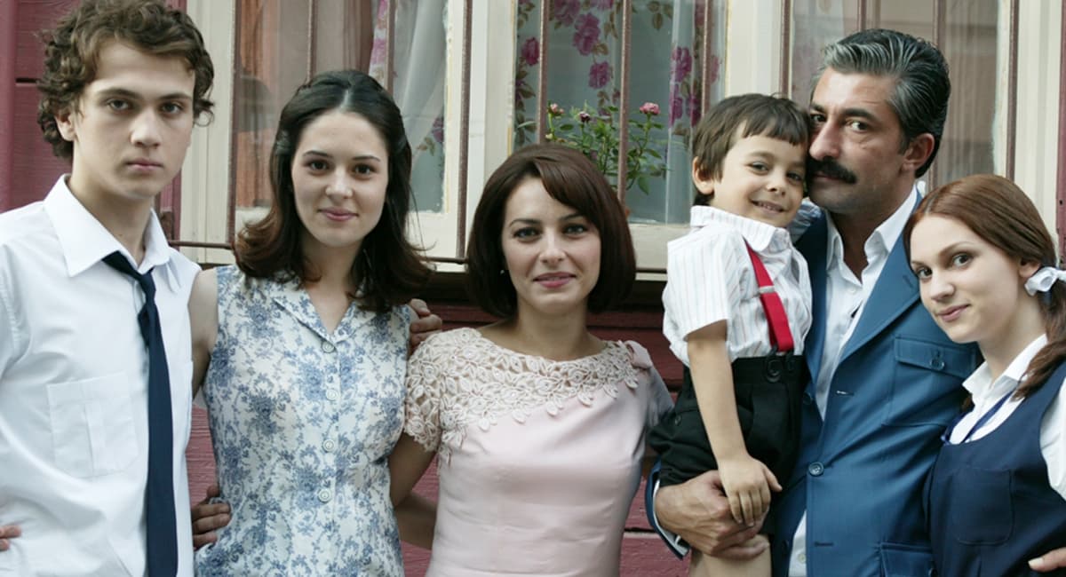 مسلسل على مر الزمان