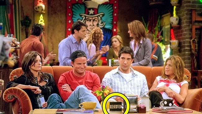 أبطال مسلسل friends