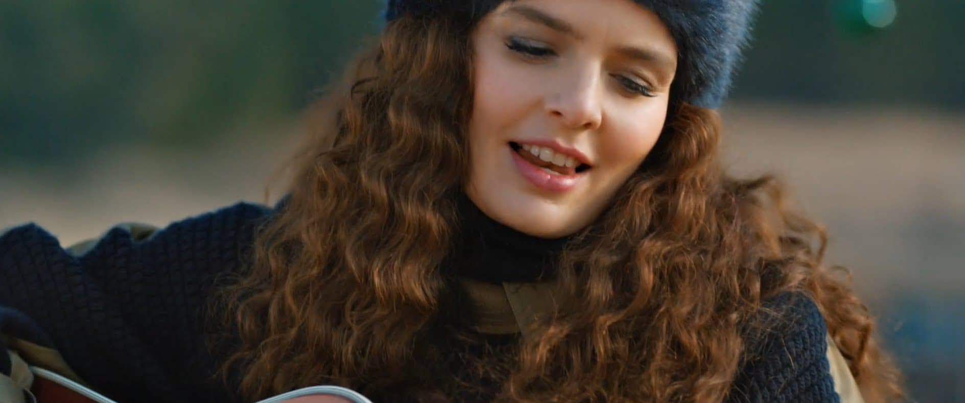 أغنية Nil Karaibrahimgil - Kanatlarım Var Ruhumda