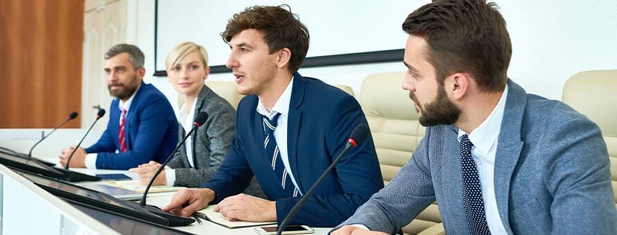 العلوم السياسية