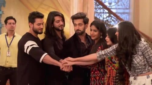 العائلة تأتي أولاً