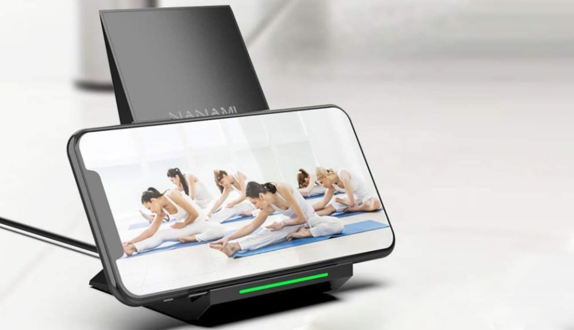 أفضل أنواع الشواحن اللاسلكيّة Nanami Fast Wireless Charger