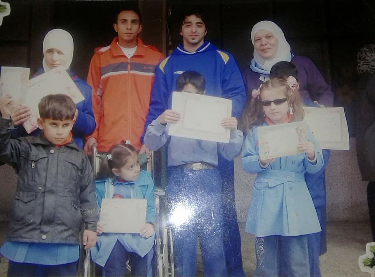 من ذوي الهمم العالية، كفيفة البصر، مشرقة البصيرة، دعاء يونس شاعرة حقيقية، طفولة